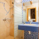 חדר רחצה סטודיו